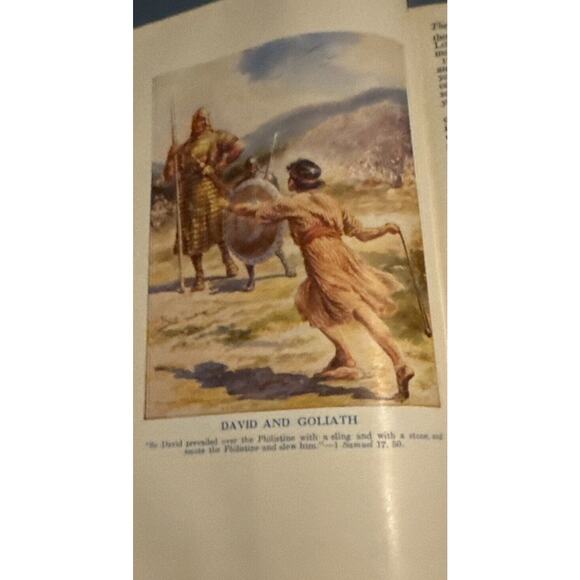 HOLY BIBLE ILLUSTRATED Oxford Self-Pronouncing Edition VTG King James READ - Picture 6 of 10